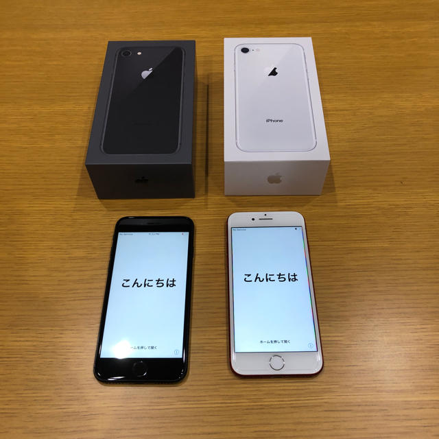 iPhone(アイフォーン)の【美品】iPhone 7  128GB 2個セット　RED＆JET BLACK スマホ/家電/カメラのスマートフォン/携帯電話(スマートフォン本体)の商品写真