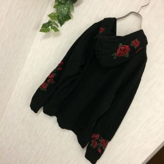 ザラ(ZARA)の★ユッキー ご確認用★プルオーバー 名作 バラ パーカー(パーカー)