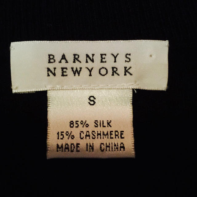 BARNEYS NEW YORK(バーニーズニューヨーク)のシルク カシミア ニット レディースのトップス(ニット/セーター)の商品写真