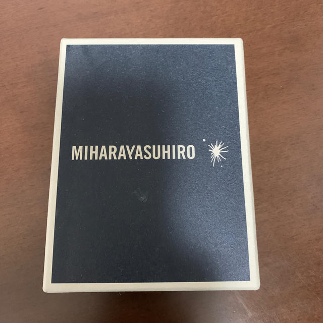 MIHARAYASUHIRO(ミハラヤスヒロ)のミハラヤスヒロ　炙り加工　カードケース メンズのファッション小物(名刺入れ/定期入れ)の商品写真