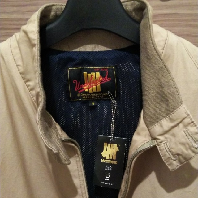 UNDEFEATED(アンディフィーテッド)のアンディフィーテッド ジャケット アウター メンズのジャケット/アウター(その他)の商品写真