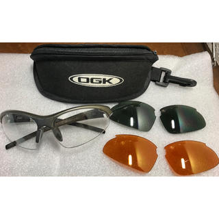 オージーケー(OGK)のOGKサングラス　本格キッズ用モデル(3枚レンズ) ケース付き　マッドガンメタ(サングラス)