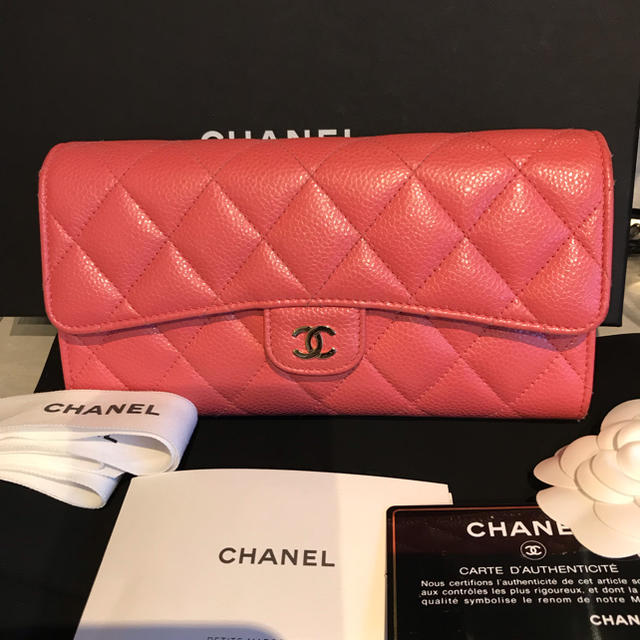 CHANEL シャネル ピンク キャビアスキン   美品 長財布 ゴールド