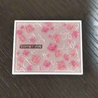 コフレドール(COFFRET D'OR)のコフレドール アイシャドウ(アイシャドウ)