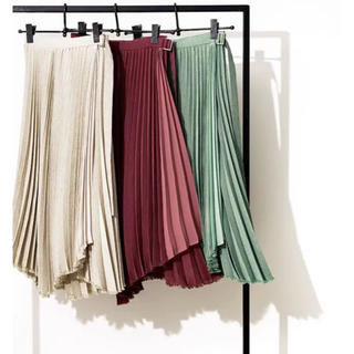 ココディール(COCO DEAL)の春の新作 ベルト付きプリーツスカート(ひざ丈スカート)