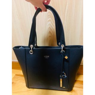 ゲス(GUESS)のGUESS トートバッグ(トートバッグ)