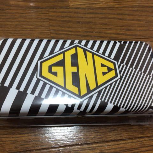 Gene ロゴペンケース 金テープの通販 By Tomo S Shop ラクマ