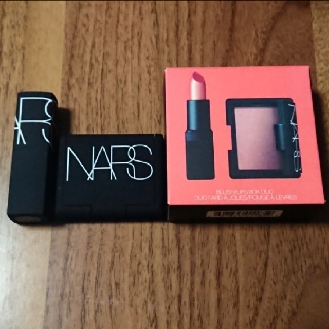 NARS(ナーズ)の新品未使用☆NARS ミニオーガズムセット コスメ/美容のキット/セット(コフレ/メイクアップセット)の商品写真