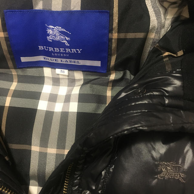 BURBERRY BLUE LABEL(バーバリーブルーレーベル)のBURBERRY BLUE LABELダウンコート レディースのジャケット/アウター(ダウンジャケット)の商品写真