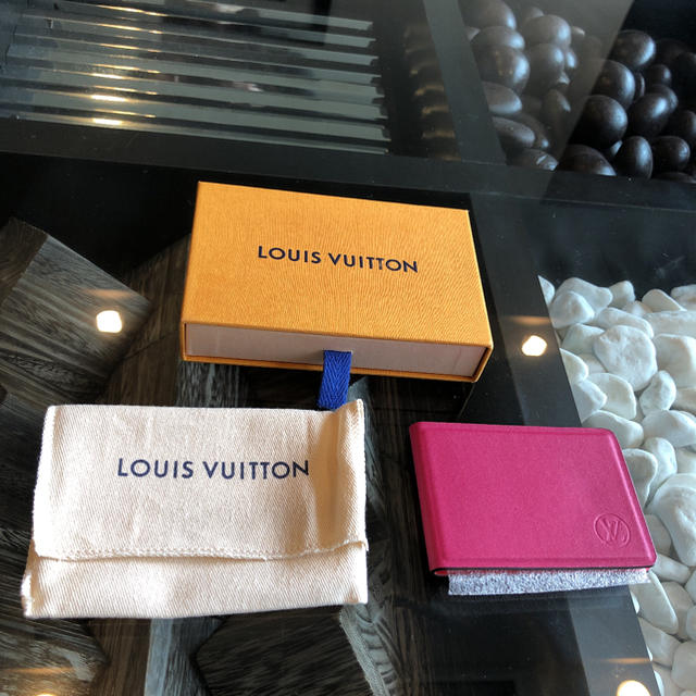LOUIS VUITTON  コンパクト　ミラー