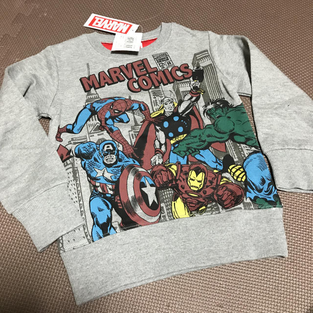 MARVEL(マーベル)の新品♡マザウェイズ　marvelトレーナー　120 キッズ/ベビー/マタニティのキッズ服男の子用(90cm~)(Tシャツ/カットソー)の商品写真