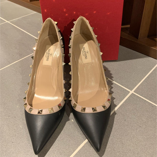 【ギフト】 garavani valentino - 36.5 美品☆ヴァレンティノ　ロックスタッズ　バレリーナ　レザーパンプス ハイヒール/パンプス