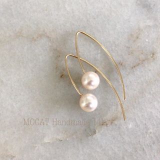 タサキ(TASAKI)の14KGF●あこや本真珠 Vシェイプピアス(ピアス)