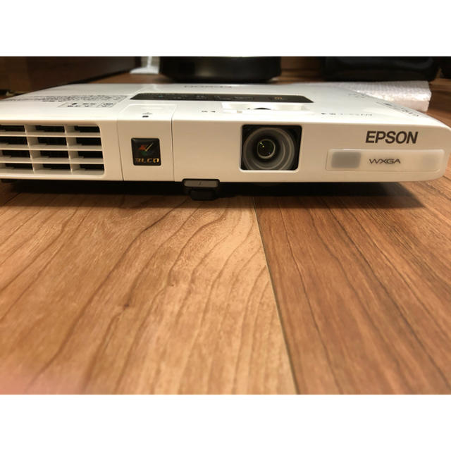 EPSON(エプソン)のEPSON ビジネスプロジェクター　EB-1771W スマホ/家電/カメラのテレビ/映像機器(プロジェクター)の商品写真