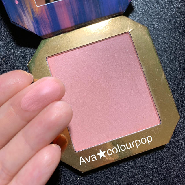 colourpop(カラーポップ)のcolourpop ディズニーチーク★限定品★Enchanted Mirror コスメ/美容のベースメイク/化粧品(チーク)の商品写真