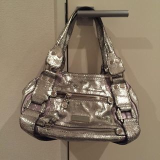 ジミーチュウ(JIMMY CHOO)のシルバーミニバッグ(ハンドバッグ)