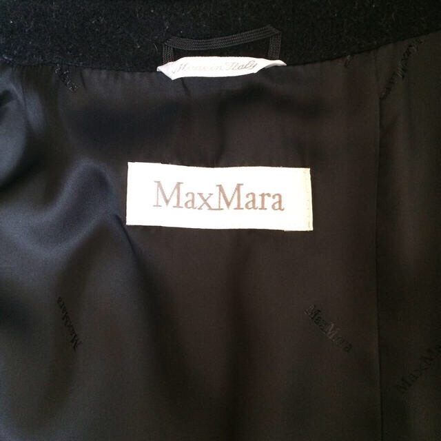 Max Mara(マックスマーラ)の【あかりちゃん様専用】ブラックコート レディースのジャケット/アウター(ロングコート)の商品写真