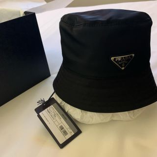 プラダ(PRADA)のPradaバケットハット(プラダミラノ本店で購入)激レア❗️(ハット)