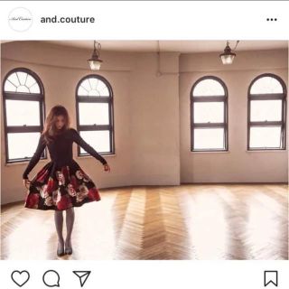 アンドクチュール(And Couture)のAnd couture ローズ柄ジャガードワンピース(ひざ丈ワンピース)