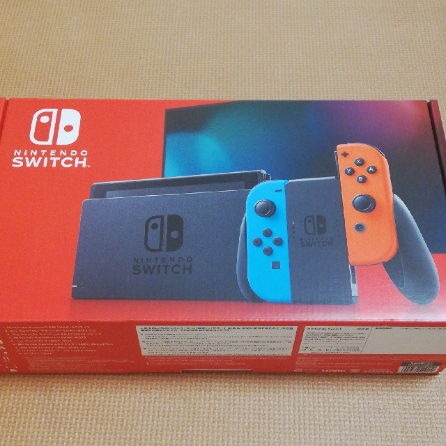 新型　Nintendo Switch 本体　ネオンブルー/ ネオンレッド