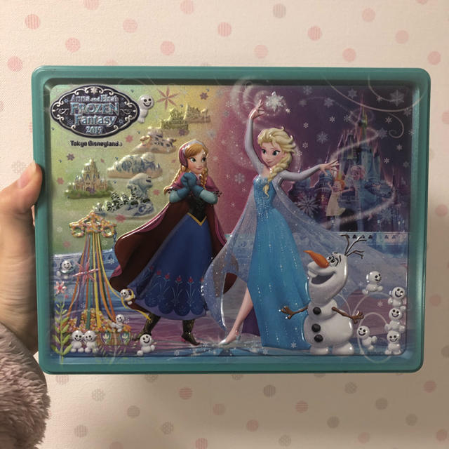 Disney ディズニーランド アナ雪 お菓子缶の通販 By まる S Shop ディズニーならラクマ