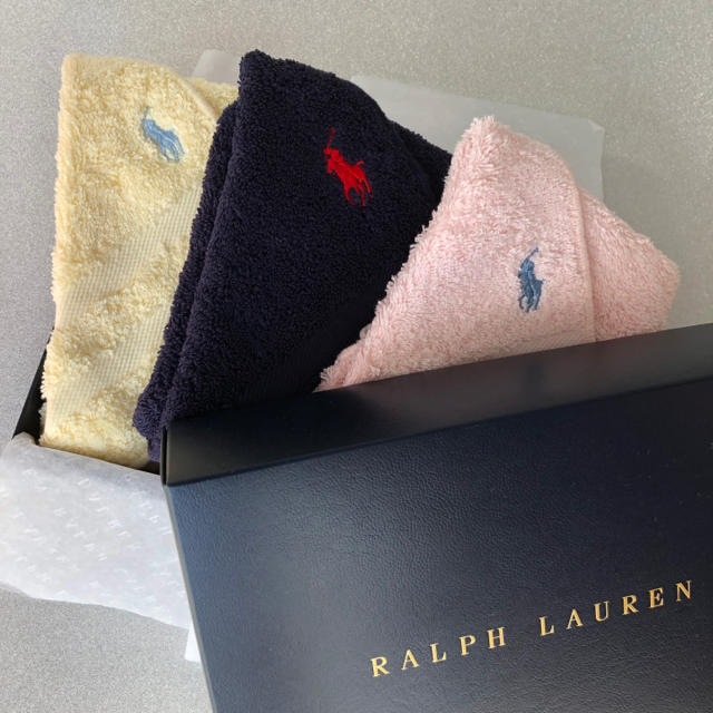 POLO RALPH LAUREN(ポロラルフローレン)のPolo Ralph Lauren ウォッシュタオル ピンク・ネイビー・イエロー インテリア/住まい/日用品の日用品/生活雑貨/旅行(タオル/バス用品)の商品写真