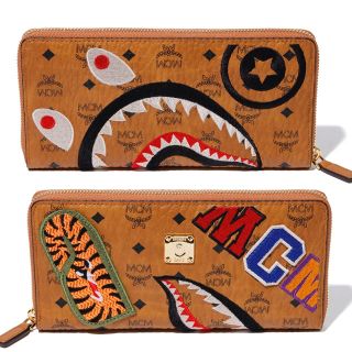 アベイシングエイプ(A BATHING APE)のMCM × BAPE® SHARK ZIP AROUND WALLET ベイプ(長財布)