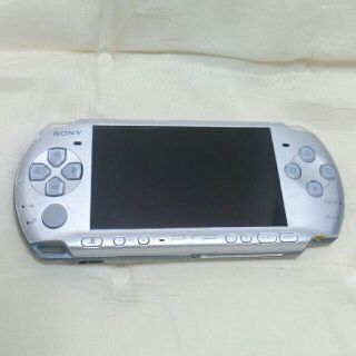 プレイステーションポータブル(PlayStation Portable)のpsp3000　メモリースティックなし　専用(携帯用ゲーム機本体)