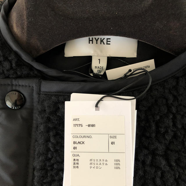 HYKE(ハイク)のハイク 19FW ボアロングコート 黒　サイズ1  レディースのジャケット/アウター(毛皮/ファーコート)の商品写真