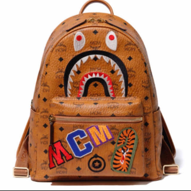 メンズベイプバッグ　BAPE x MCM Shark bag