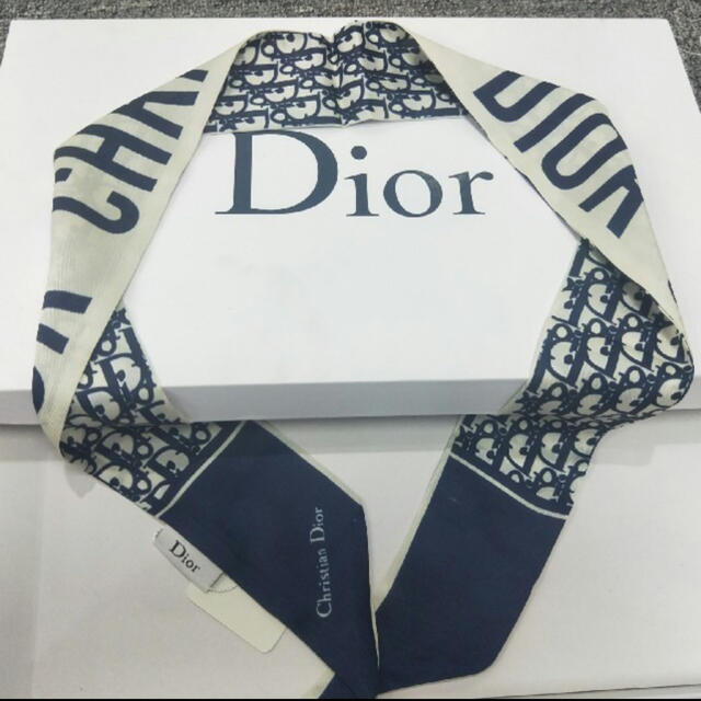 Christian Dior(クリスチャンディオール)のDiorスカーフ レディースのファッション小物(バンダナ/スカーフ)の商品写真