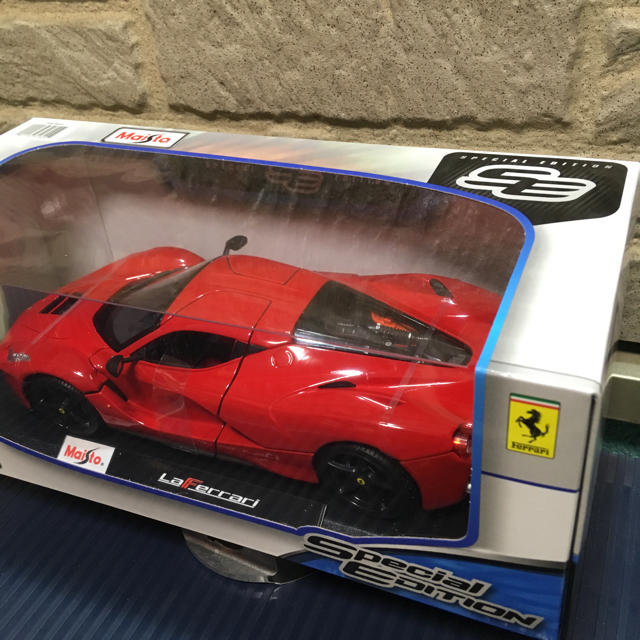 Ferrari(フェラーリ)の【新品 未開封】1/18  マイスト Maisto La Ferrari エンタメ/ホビーのおもちゃ/ぬいぐるみ(ミニカー)の商品写真