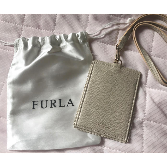 Furla(フルラ)の【未使用品】FURLA フルラ パスケース レディースのファッション小物(名刺入れ/定期入れ)の商品写真