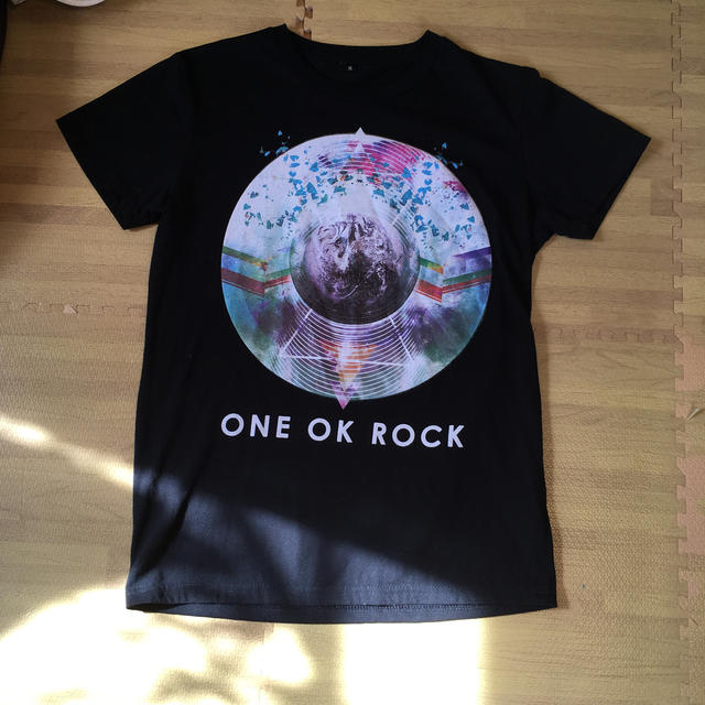 ONE OK ROCK(ワンオクロック)のワンオクロック ツアーテイシャツ  レディースのトップス(Tシャツ(半袖/袖なし))の商品写真