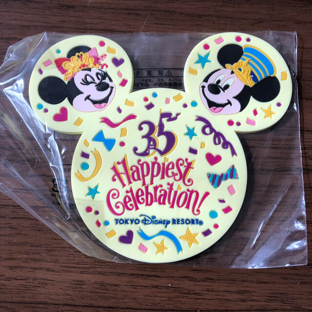 Disney(ディズニー)の9/18まで値下げ☆ディズニーランド 35周年 スーベニアコースター エンタメ/ホビーのおもちゃ/ぬいぐるみ(キャラクターグッズ)の商品写真