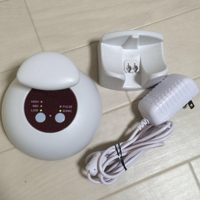 ボニック 本体 充電器のみ - 美容/健康