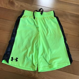 アンダーアーマー(UNDER ARMOUR)のアンダーアーマー ハーフパンツ YSM size(パンツ/スパッツ)