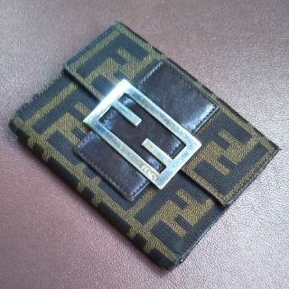 フェンディ(FENDI)のFENDI　三つ折り財布(財布)