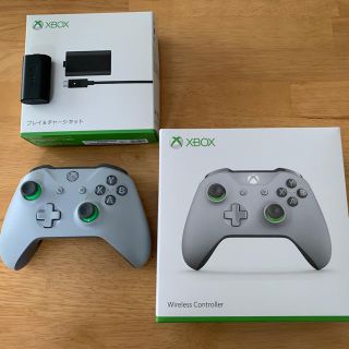 エックスボックス(Xbox)のxboxoneコントローラー&チャージキット、専用USBケーブル付(その他)