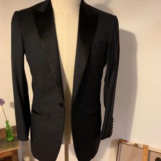 エルメネジルドゼニア(Ermenegildo Zegna)のオーダータキシード(セットアップ)