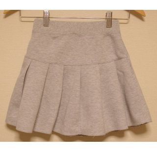 ユニクロ(UNIQLO)のユニクロスカート　130cm(スカート)