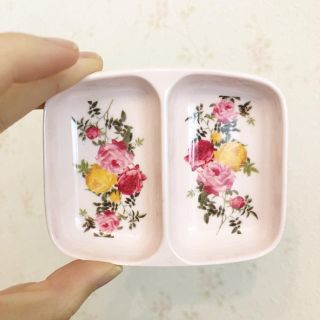 【4点】薔薇2つ切り小皿⚪️メラミン食器、耐熱(食器)