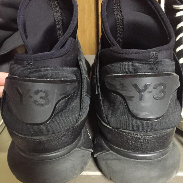 Y-3(ワイスリー)の値下げしますY-3 qasa high  メンズの靴/シューズ(スニーカー)の商品写真