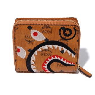 アベイシングエイプ(A BATHING APE)のBAPE MCM SHARK ZIP WALLET(財布)