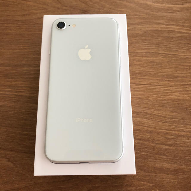 Apple by みやび's shop｜アップルならラクマ - iPhone8の通販 最新品特価