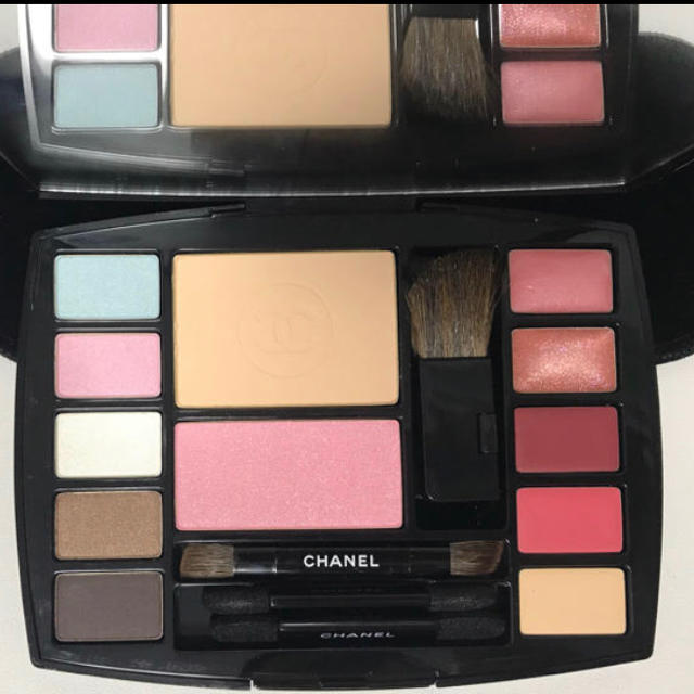 シャネル CHANEL メイクパレット