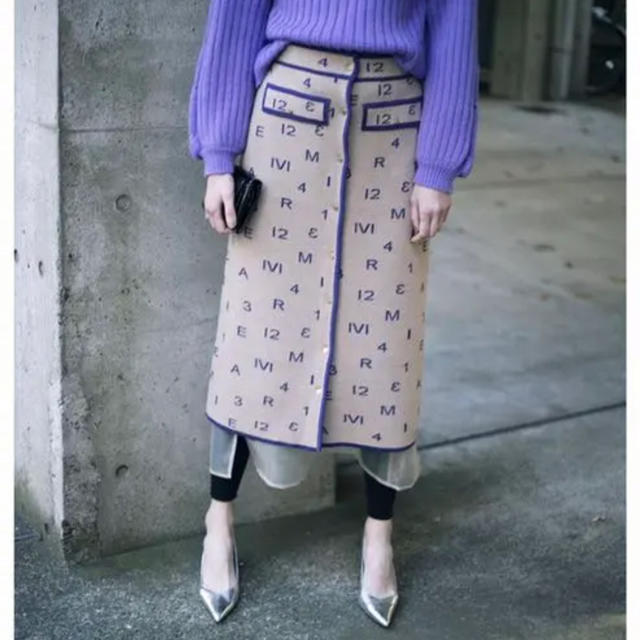 Ameri VINTAGE(アメリヴィンテージ)のameri vintage  ロゴ　ニットスカート　Sサイズ レディースのスカート(ひざ丈スカート)の商品写真