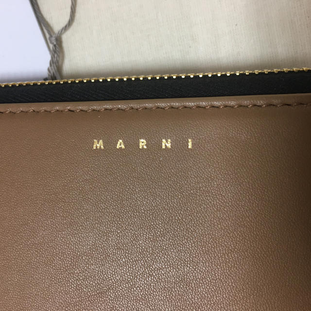 Marni(マルニ)のnico様専用★ 新品未使用 マルニ MARNI ジップ長財布 レディースのファッション小物(財布)の商品写真