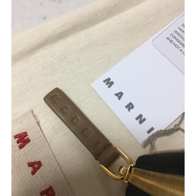 Marni(マルニ)のnico様専用★ 新品未使用 マルニ MARNI ジップ長財布 レディースのファッション小物(財布)の商品写真