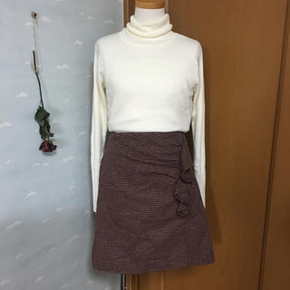 マジェスティックレゴン(MAJESTIC LEGON)の【¥2,900→¥999】台形スカート(ひざ丈スカート)